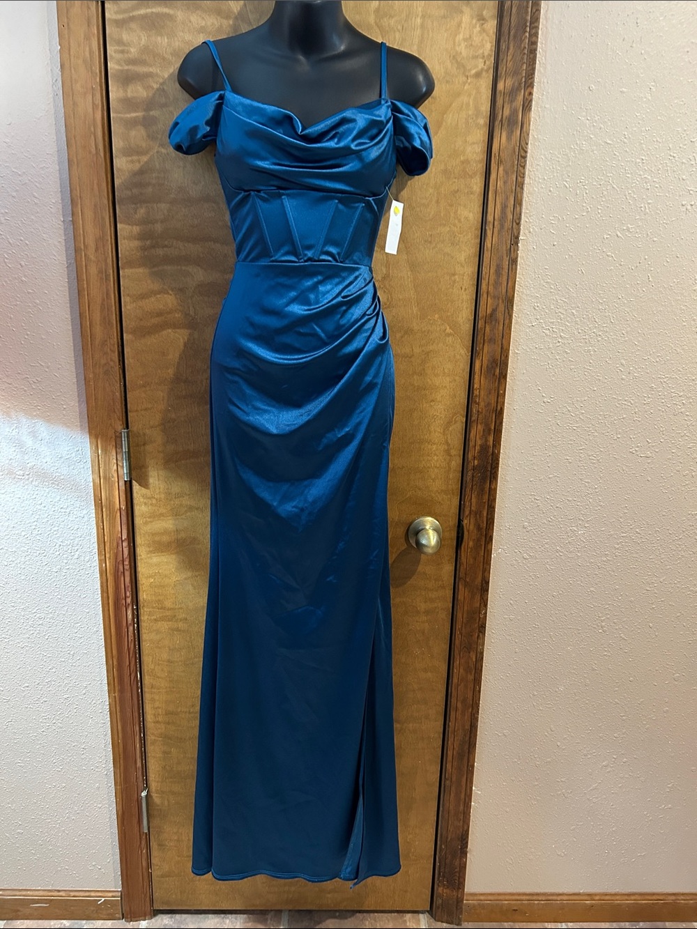 Off-Shoulder Satin Prom Dress in Teal